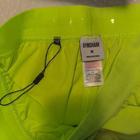 Gymshark Training Loose Fit Shorts - Picture 8 of 8